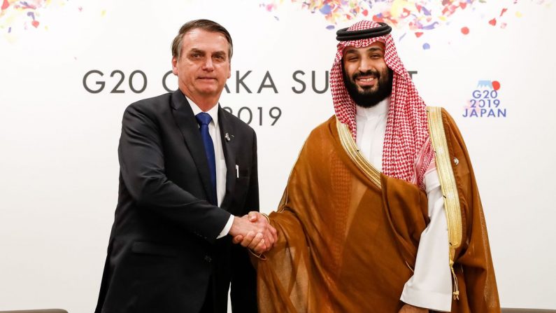 Presidente da República, Jair Bolsonaro, durante encontro bilateral com o Principe Herdeiro da Arábia Saudita, Mohammed Bin Salman, em Osaka, Japão (Alan Santos/PR)