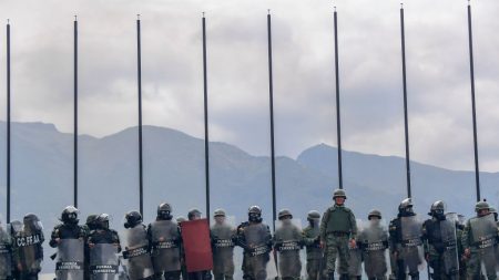 Equador detém venezuelanos que teriam informações sobre itinerários de Moreno