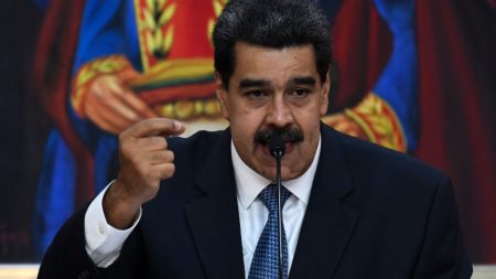 Em meio à revolução no Chile, Maduro diz que metas do Foro de São Paulo estão sendo cumpridas