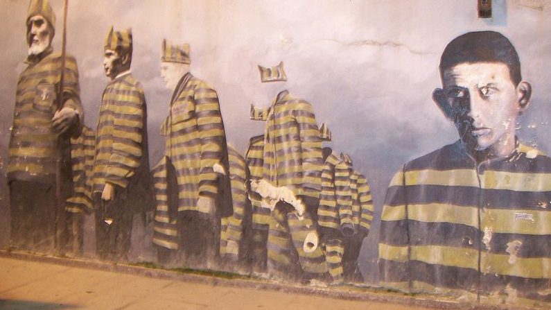 Mural en Ushuaia (Argentina) de Cayetano Santos Godino. (MahadevaARG/wikimedia CC-BY-SA-3.0)