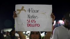 Aumentan protestas en El Salvador luego que la justicia no considere delito manosear a una menor