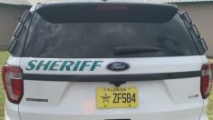 Sheriff de la Florida se mantiene firme, no quitará el lema “En Dios confiamos” de los patrulleros