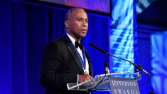 Deval Patrick se suma al abarrotado campo demócrata para la candidatura presidencial 2020