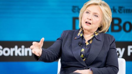 La Fundación Clinton continúa perdiendo dinero después de la caída de 2016