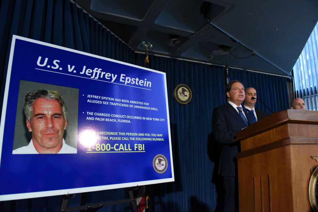 Abogados: Deutsche Bank pagará USD 75 millones por demanda de víctimas de Jeffrey Epstein