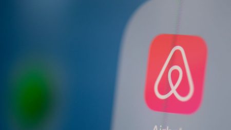 Airbnb retira de su oferta casa que incluía «una cabaña de esclavos de 1830»