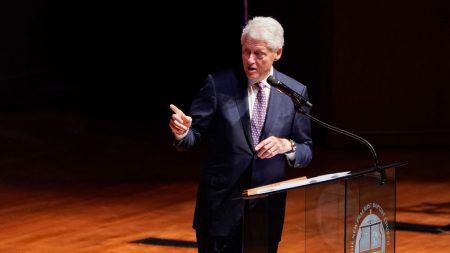 Periodista dijo que Clinton fue «acusado creíblemente de violación», sus supuestas víctimas hablan