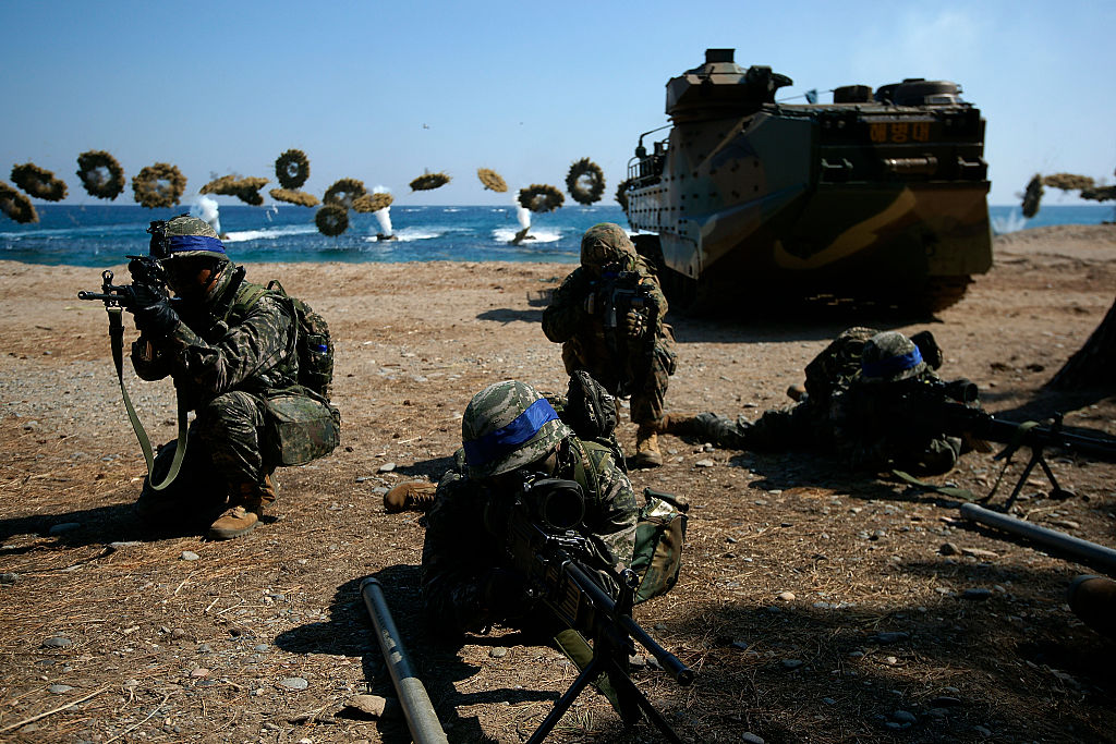 operación conjunta de desembarco de Marines de los EE.UU. y Corea del Sur en la costa de Pohang 