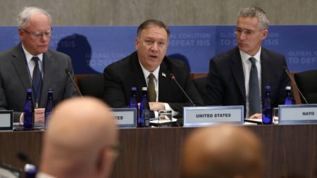 Estados Unidos seguirá liderando la lucha contra ISIS, dice Pompeo