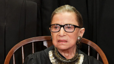 La jueza de la Suprema Corte, Ruth Bader Ginsburg, regresa a los tribunales luego de una enfermedad