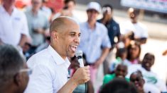 Booker dice que el juicio del Impeachment del Senado podría ser un ‘gran golpe’ para su campaña