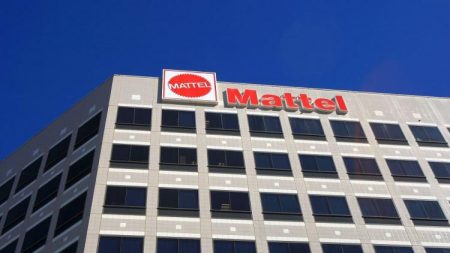 Muñecas de género neutro de Mattel generan controversia y opiniones enfrentadas