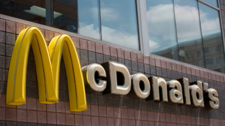 Demandan a McDonald’s por no proteger a sus trabajadores de clientes violentos