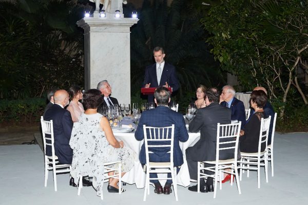 Rei Felipe VI da Espanha participa de um jantar no Palácio dos Capitães Gerais em 13 de novembro de 2019 em Havana, Cuba (Carlos Alvarez / Getty Images)