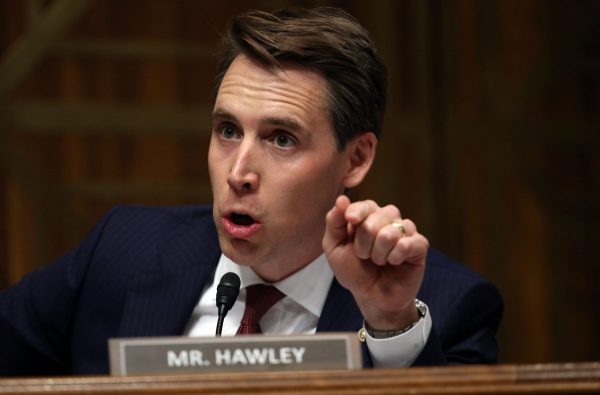 Senador Joshua Hawley (R-Mo.) em Washington, em 1º de maio de 2019 (Win McNamee / Getty Images)