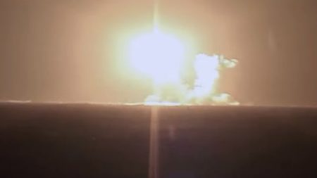 Rusia prueba un misil con capacidad nuclear desde un nuevo submarino