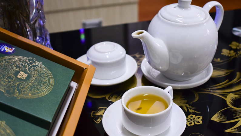 Puede hacer té y mezclas de té a partir de especias comunes y plantas medicinales para impartir beneficios de salud. (Huy Dkc/Pixabay) 