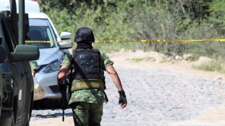 Adiestran a niños entre 7 y 16 años como colectivos armados en Guerrero, México