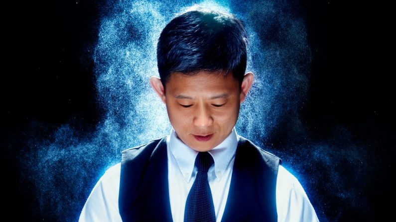 Daniel Chan es un mago profesional que actúa con su familia. (Alexis Cuarezma)