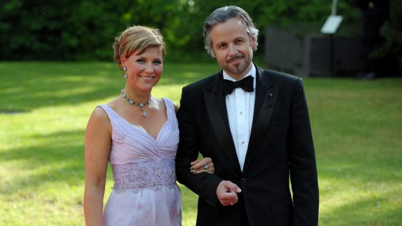 O escritor norueguês Ari Behn e sua ex-esposa, a princesa Marta Luisa, da Noruega (EFE / Frank May / Arquivo)