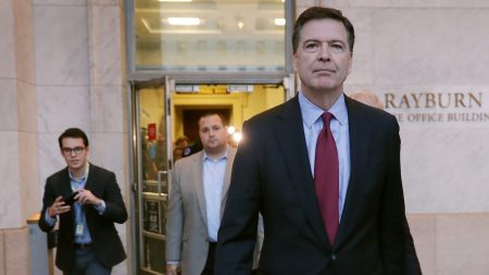 James Comey admite que se equivocó al defender el proceso FISA del FBI luego del informe del IG