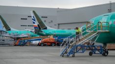 CEO de Boeing renuncia tras largos meses de crisis con el 737 MAX