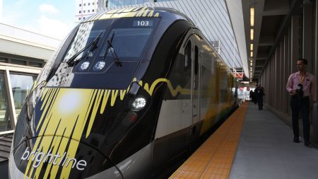 Tren de alta velocidad de Brightline registra la tasa de mortalidad más alta de EE.UU.