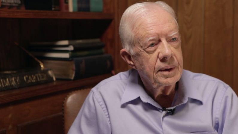 Fotograma del documental "Circle of Poison" del ex presidente Jimmy Carter. (Cortesía de Evan Mascagni)
