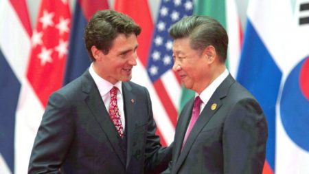 Razões pelas quais o líder do regime chinês se tornou o «Formulador de políticas do ano» do Canadá