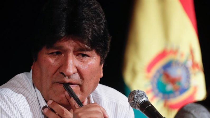 El expresidente de Bolivia Evo Morales durante una rueda de prensa en la Ciudad de Buenos Aires, (Argentina). EFE/Juan Ignacio Roncoroni