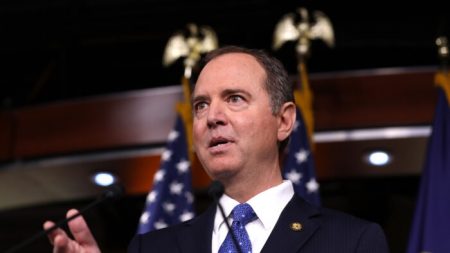 No se citará a Adam Schiff como testigo del impeachment en el Senado, dijo Graham