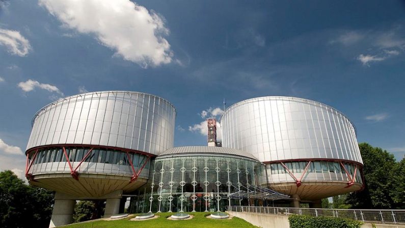 Fachada de la sede del Tribunal Europeo de Derechos Humanos (TEDH), con sede en Estrasburgo (Francia). EFE/Michel Christen