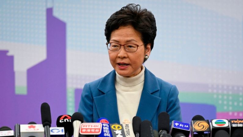 La líder de Hong Kong, Carrie Lam, asiste a una conferencia de prensa en Beijing el 16 de diciembre de 2019. (La líder de Wang Zhao/AFP vHong Kong, Carrie Lam, asiste a una conferencia de prensa en Beijing el 16 de diciembre de 2019. (Wang Zhao/AFP via Getty Images)ia Getty Images)