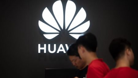 Embaixador chinês ameaça cancelar acordo comercial com Dinamarca se país não contratar Huawei