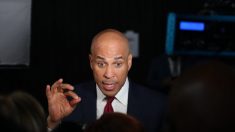Booker dice que los 6 principales candidatos demócratas no tienen «ninguna diversidad»