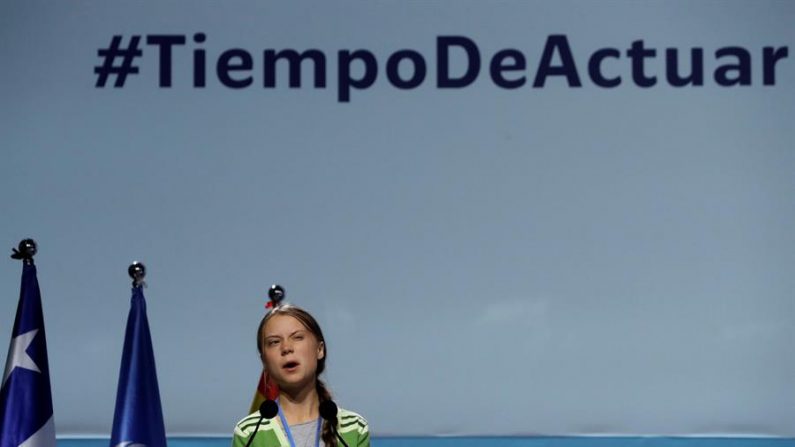 A ativista sueca Greta Thunberg foi registrada na quarta-feira, durante seu discurso na sessão plenária da Cúpula do Clima da COP25, em Madri, Espanha (EFE / J.J. Guillén)
