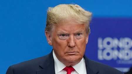 Trump anuncia retorno aos EUA e cancela coletiva final na cúpula da Otan