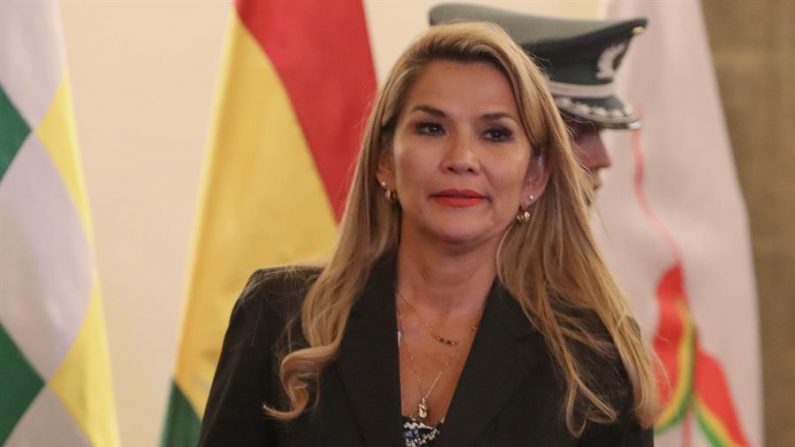 La presidente interina de Bolivia, Jeanine Añez. EFE/ Martín Alipaz/Archivo
