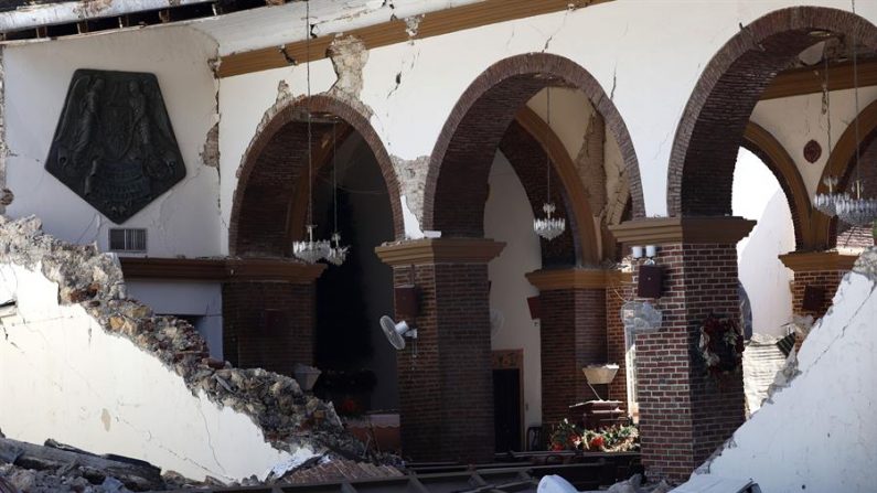 Vista al interior de la parroquia Inmaculada Concepción, destruida casi en su totalidad tras el sismo registrado el 7 de enero de 2020, en Guayanilla (Puerto Rico). EFE/ Thais Llorca
