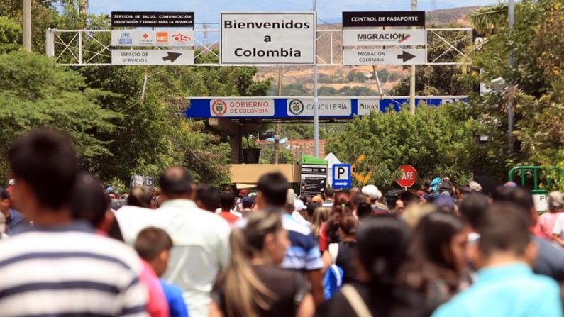 Según las últimas cifras de Migración Colombia, más de 1,6 millones de venezolanos se han radicado en el país, de los cuales 720,000 están de forma regular. EFE/Archivo