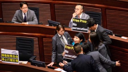 Libertad de prensa en Hong Kong y Taiwán bajo ataque del régimen chino, dice informe