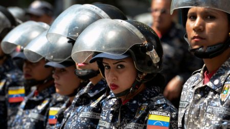 Régimen de Maduro aprueba ley para incluir a la milicia en la Fuerza Armada Nacional Bolivariana