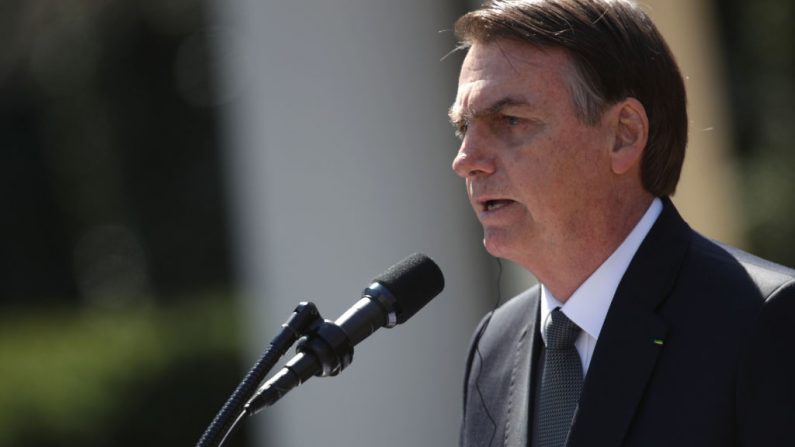 El presidente brasileño Jair Bolsonaro habla durante una conferencia de prensa conjunta con el presidente estadounidense Donald Trump en el Jardín de las Rosas de la Casa Blanca el 19 de marzo de 2019 en Washington, DC. (EE.UU.). (Alex Wong / Getty Images)