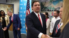 Gobernador de Florida declara al 2020 como “año del maestro” y quiere aumentarles el sueldo
