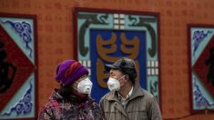 China desesperada por contener el coronavirus pone más restricciones de viaje y regulaciones