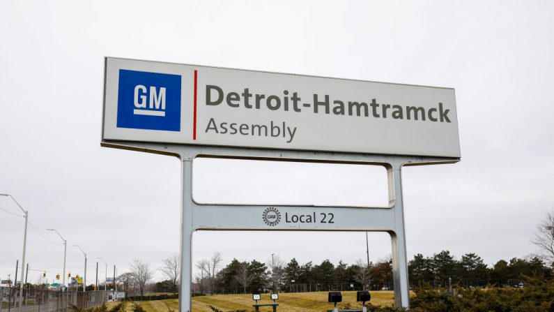 Un letrero en la planta de ensamblaje de Detroit-Hamtramck se muestra el 27 de enero de 2020 en Hamtramck, Michigan. (Bill Pugliano/Getty Images)