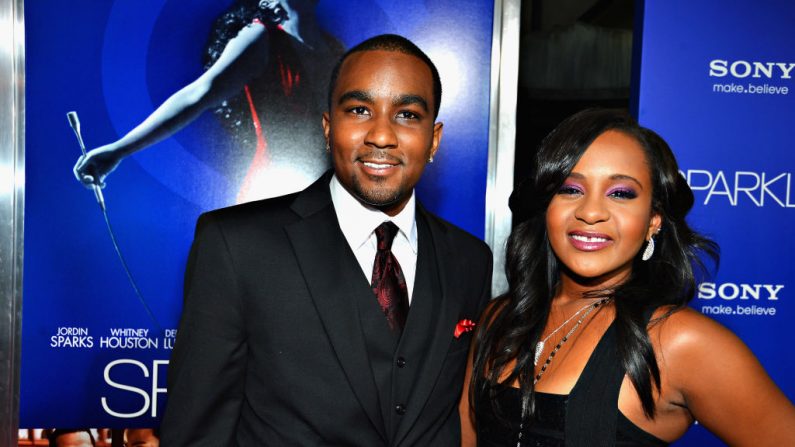 Bobbi Kristina Brown y Nick Gordon llegan al estreno de "Sparkle" de Tri-Star Pictures en el Teatro Chino de Grauman el 16 de agosto de 2012 en Hollywood, California. (Frazer Harrison/Getty Images)