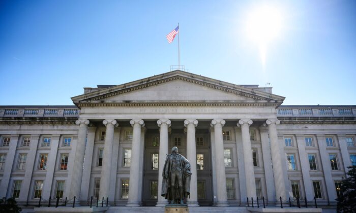 El edificio del Departamento del Tesoro de EE.UU. en Washington, 18 de octubre de 2018. (Mandel Ngan/AFP via Getty Images)