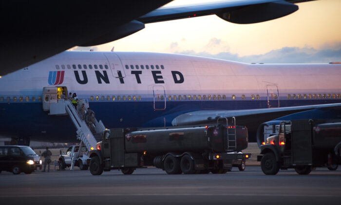 Una imagen de stock de aviones de United Airlines. (Skeeze / 12148 imágenes / Pixabay)
