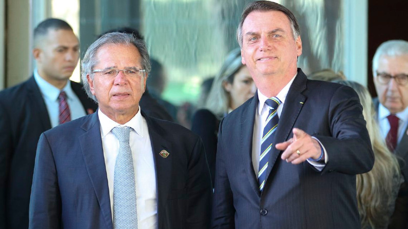 Ministro da Economia Paulo Guedes (esq.) e presidente da República, Jair Bolsonaro (Fabio Rodrigues Pozzebom/Agência Brasil)